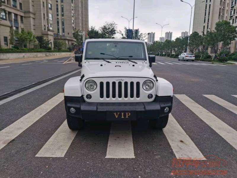 苏州16年Jeep牧马人1