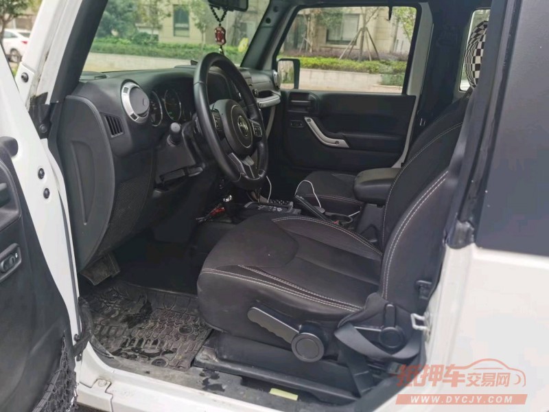 苏州16年Jeep牧马人4
