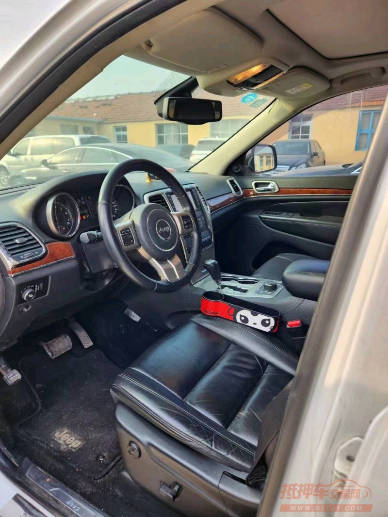 枣庄13年Jeep大切诺基4