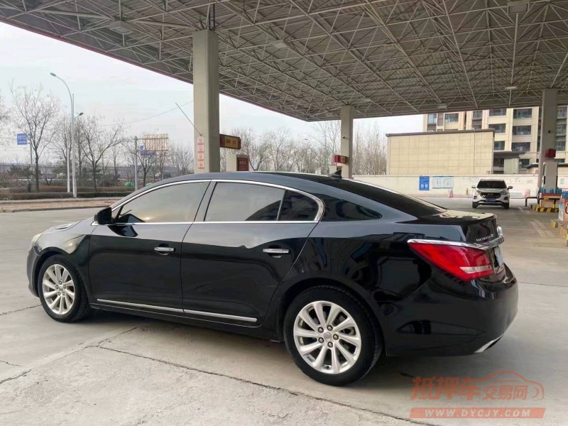 苏州16年别克君越5