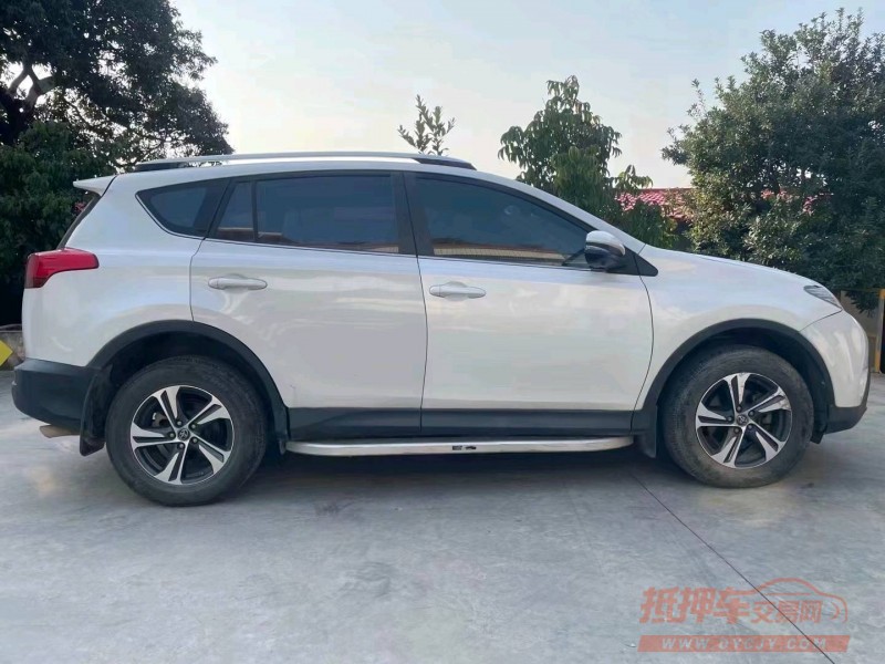 广州16年丰田RAV4荣放8