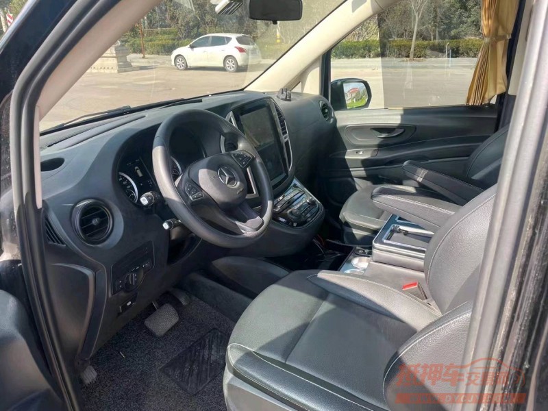 枣庄20年奔驰威霆3