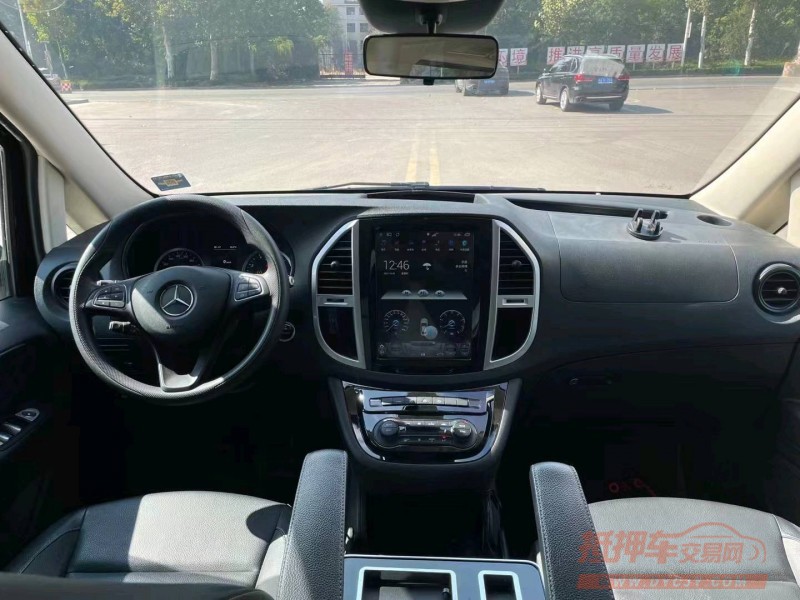 枣庄20年奔驰威霆1