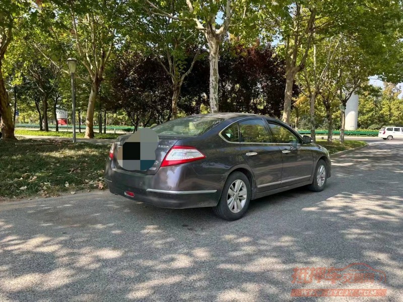 淮南11年日产天籁3