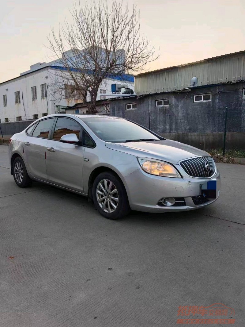 枣庄15年别克英朗2