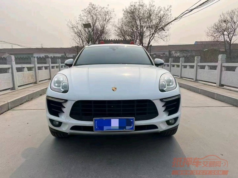 枣庄17年保时捷Macan1