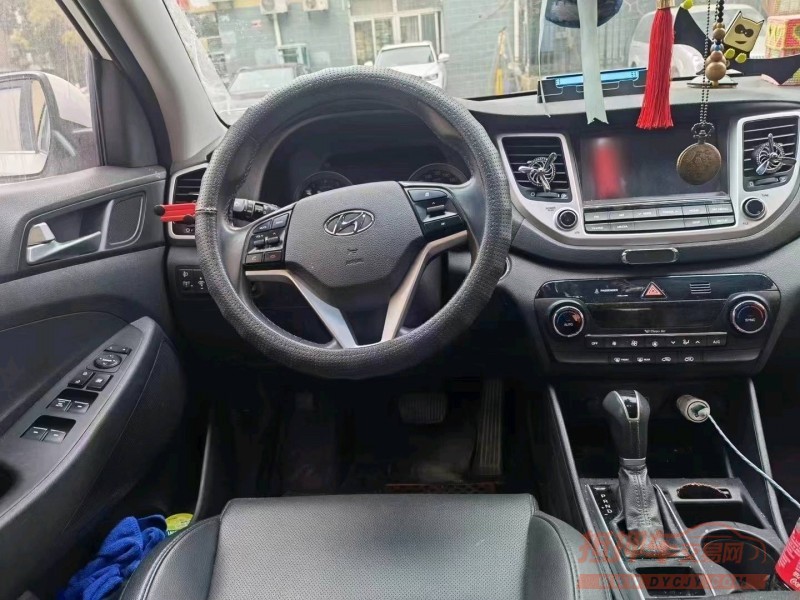 淮南17年现代途胜5