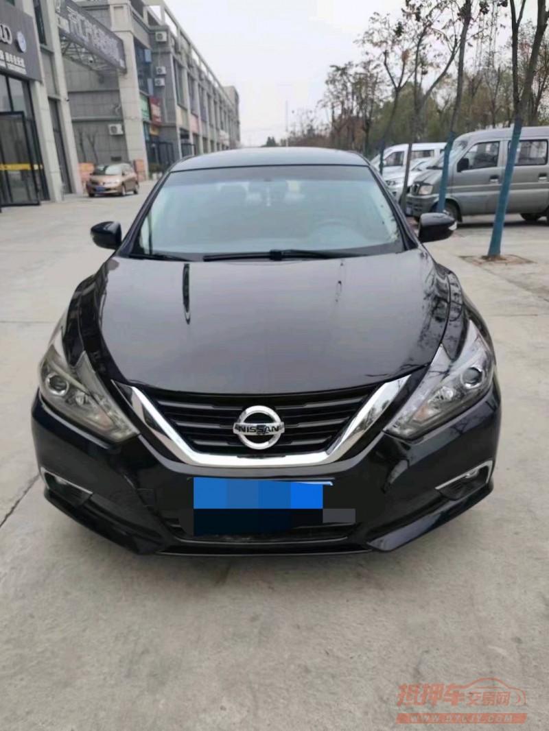 宜昌17年日产天籁1