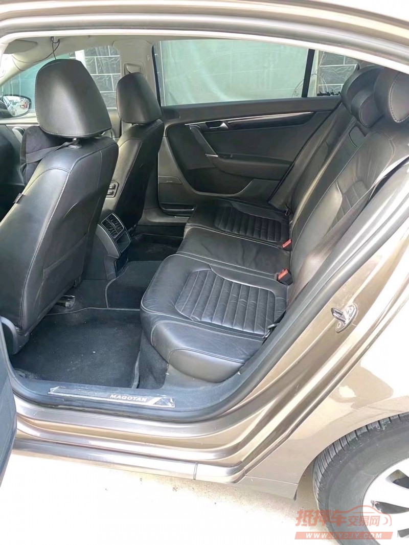 济南14年大众迈腾3