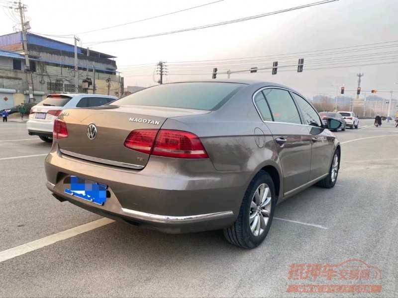 济南14年大众迈腾2
