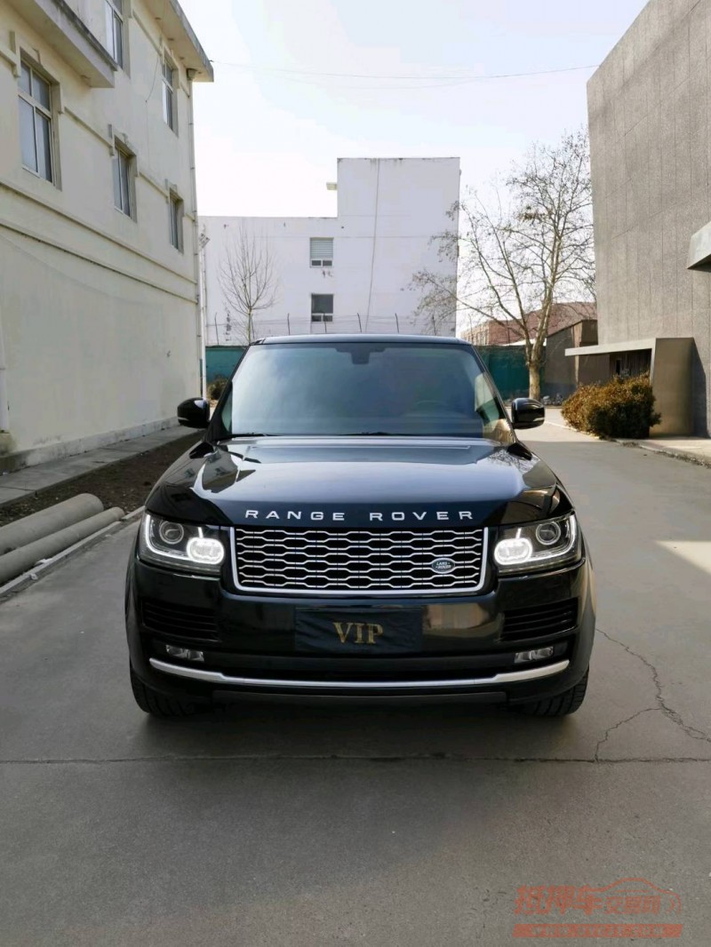 青岛13年路虎揽胜行政8