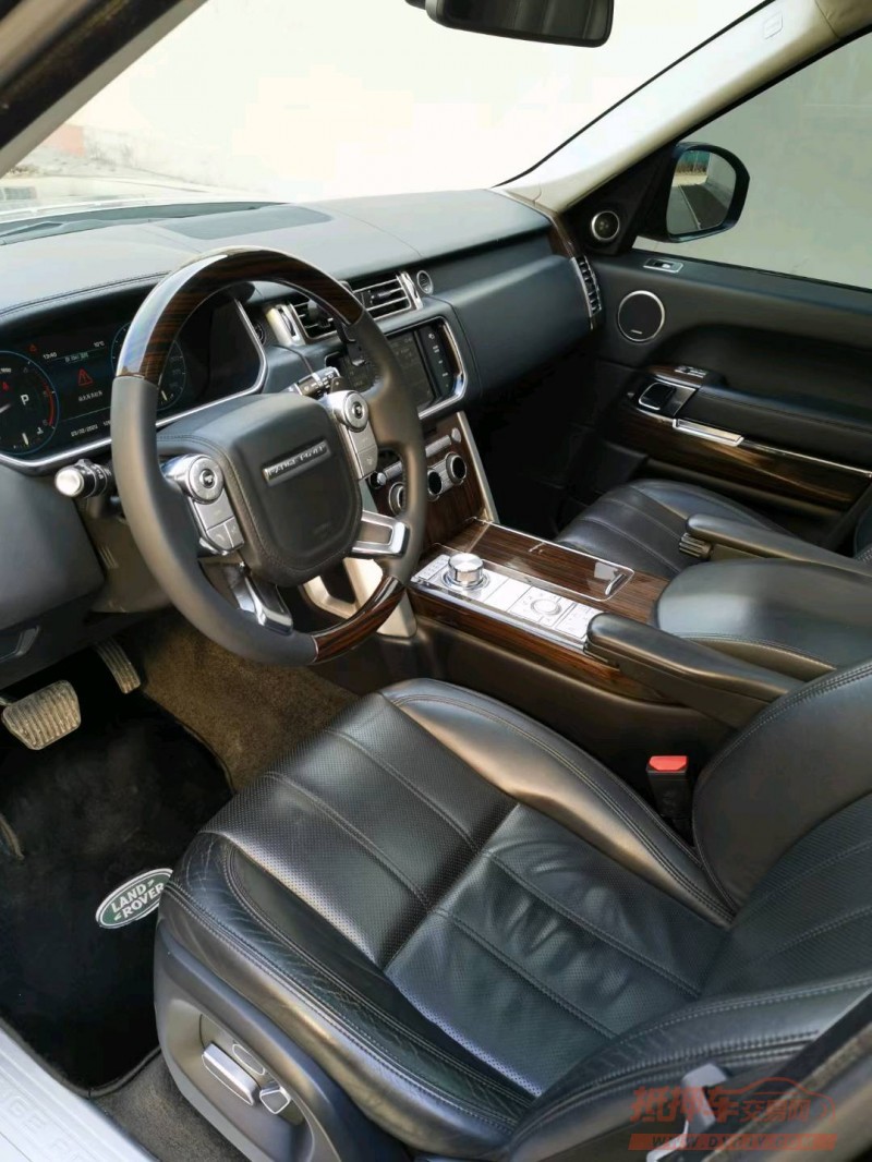 青岛13年路虎揽胜行政6