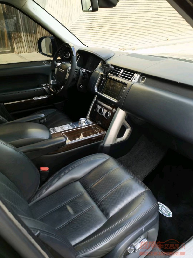 青岛13年路虎揽胜行政4