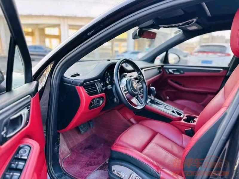 东莞20年保时捷Macan5