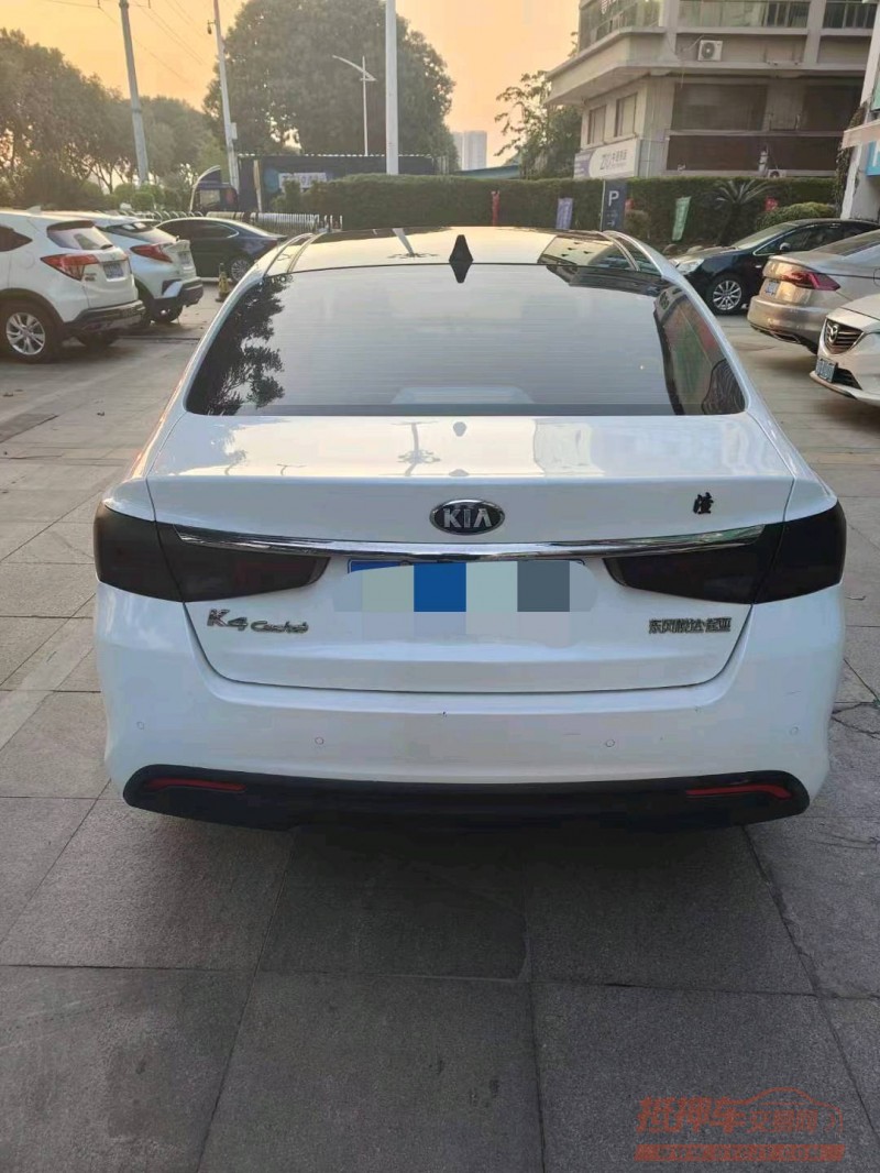 宜昌18年起亚凯绅4