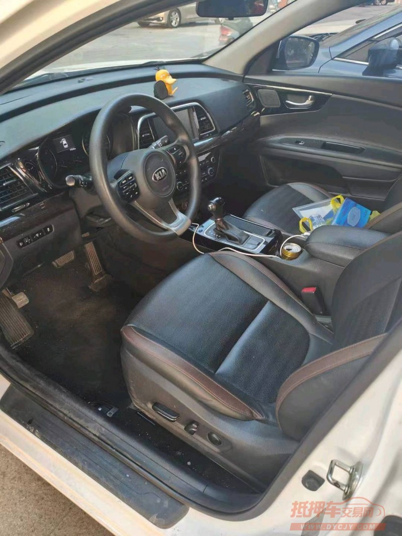 宜昌18年起亚凯绅5