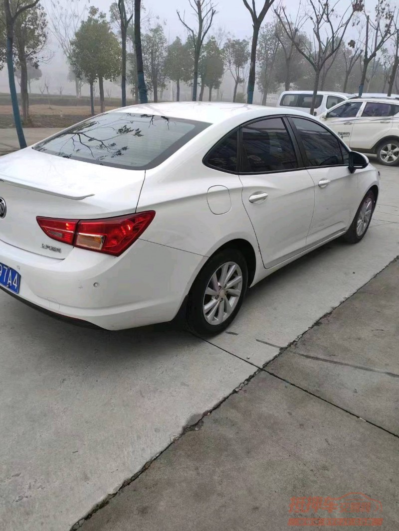 宜昌18年别克威朗7