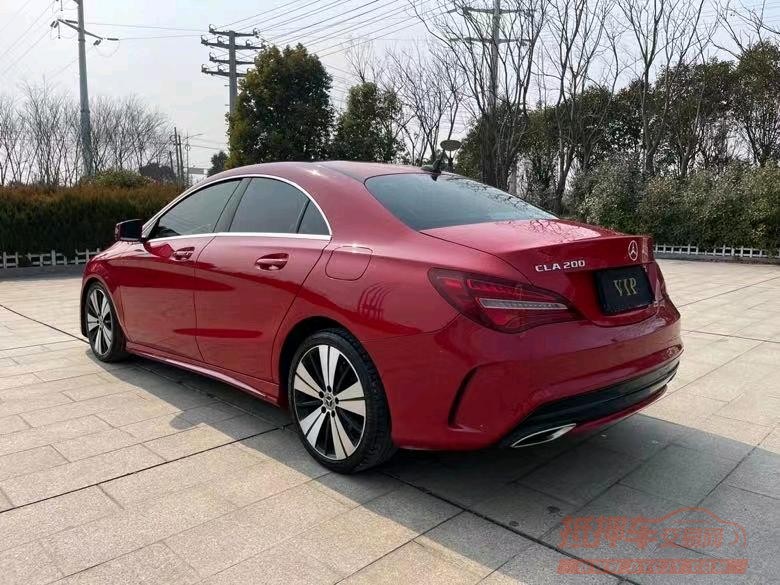 盐城17年奔驰CLA9
