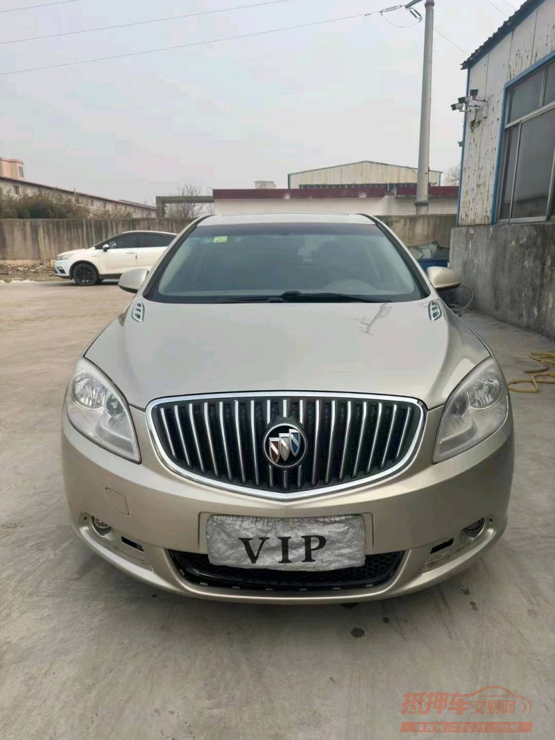 潍坊12年别克英朗1