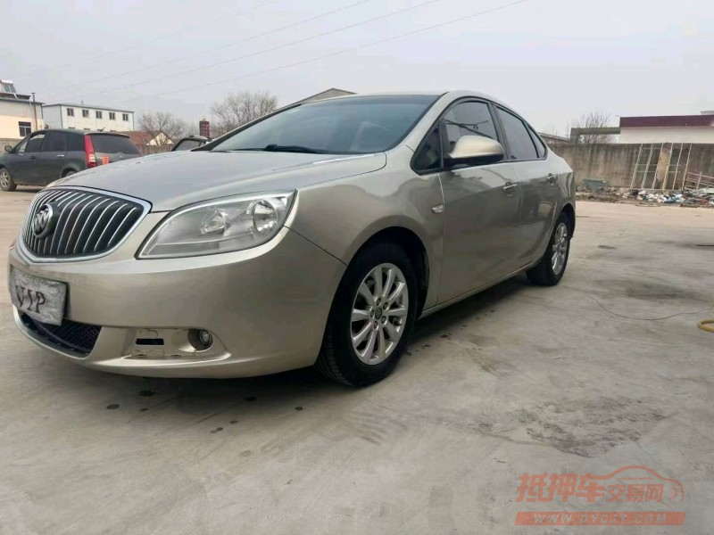 潍坊12年别克英朗2