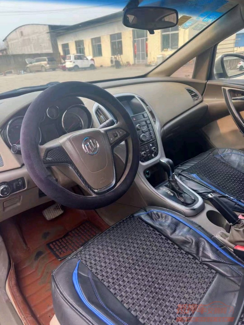 潍坊12年别克英朗4