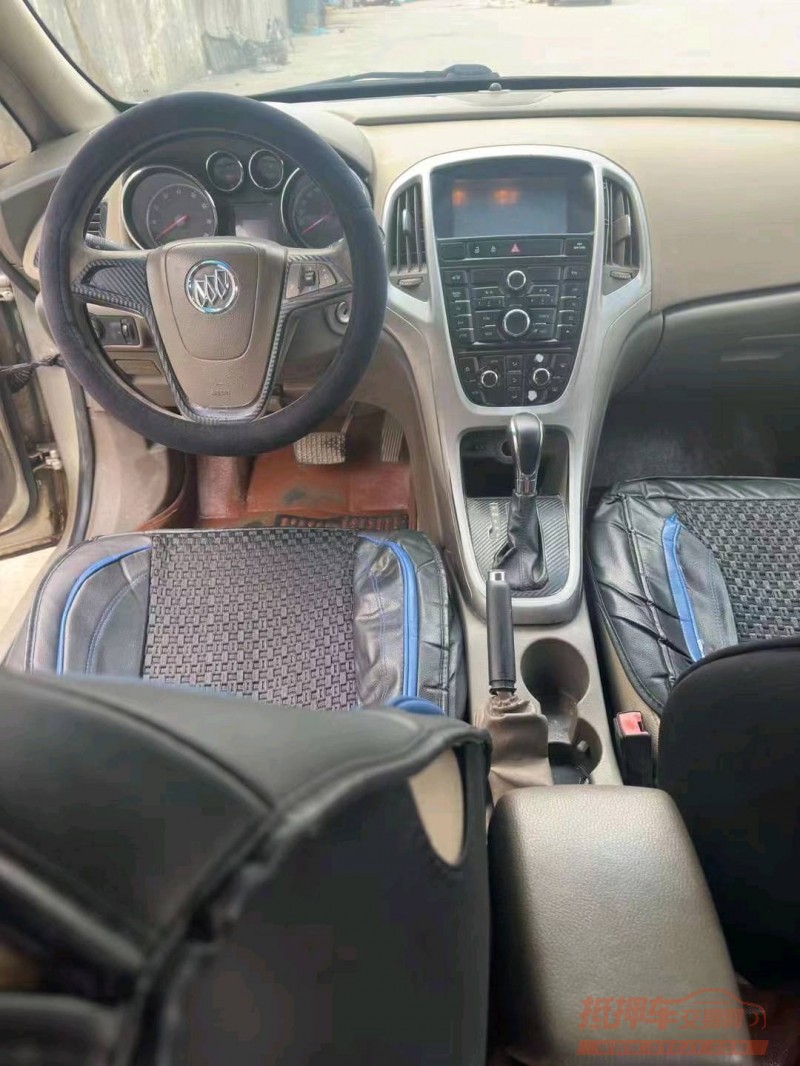 潍坊12年别克英朗6