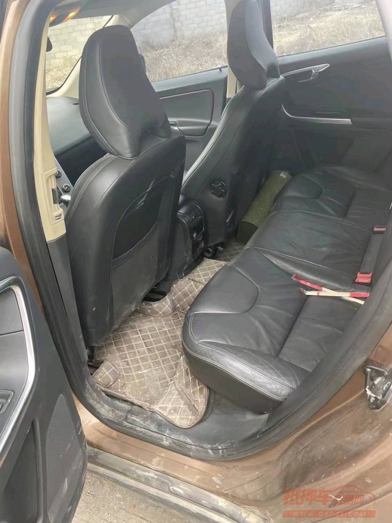 枣庄13年沃尔沃XC602