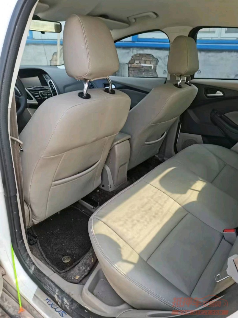 枣庄13年福特福克斯1