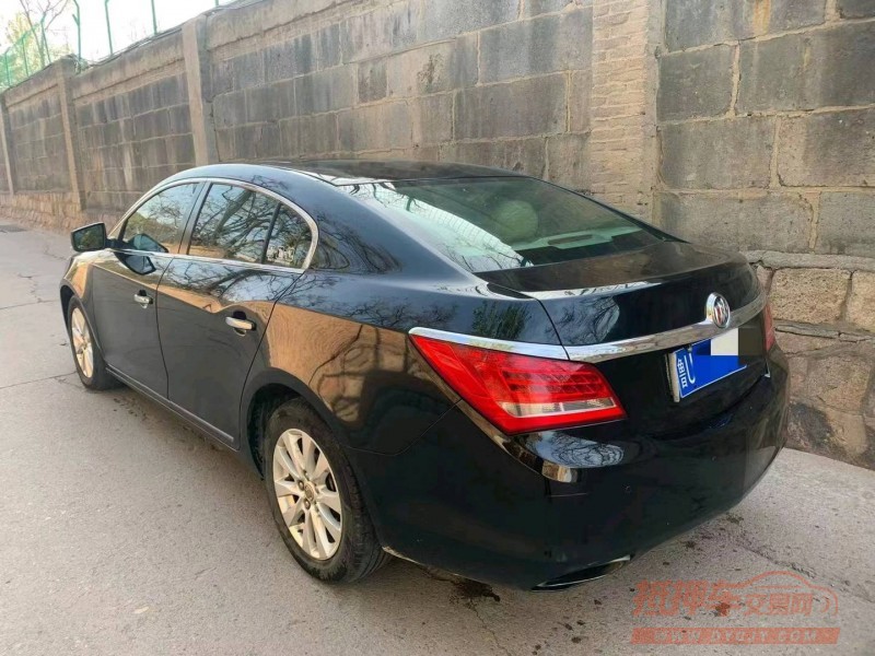 青岛15年别克君越8