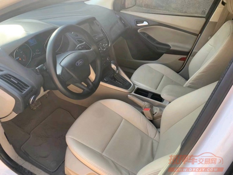 青岛17年福特福克斯3