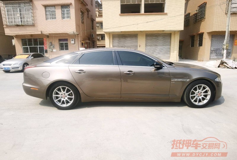 江门16年捷豹XJL5