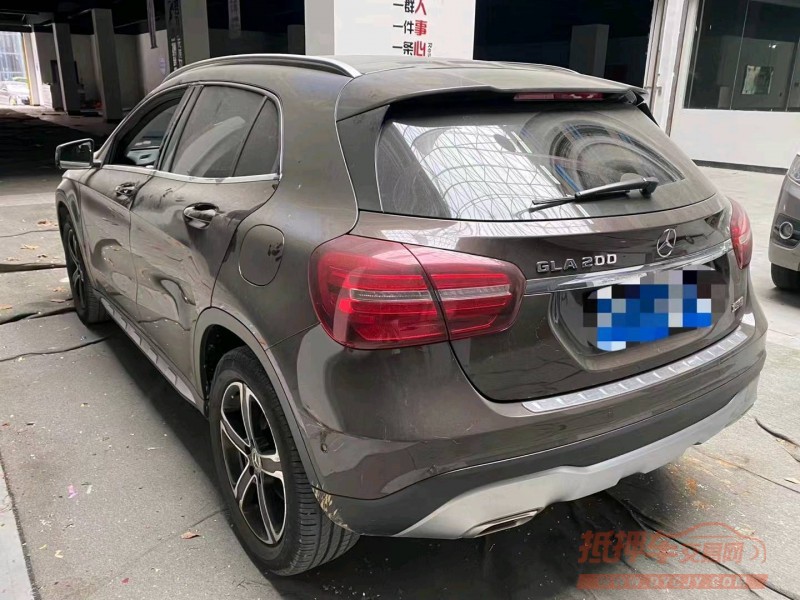 宜春18年奔驰GLA2