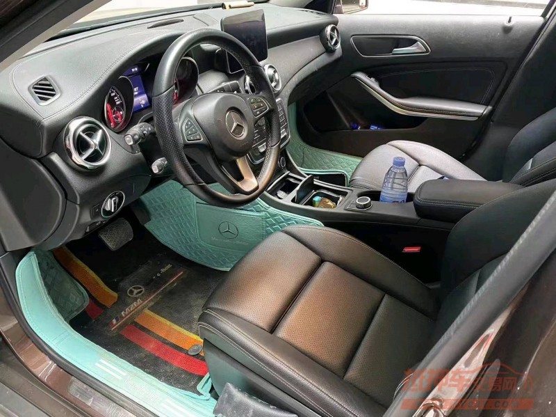 宜春18年奔驰GLA4