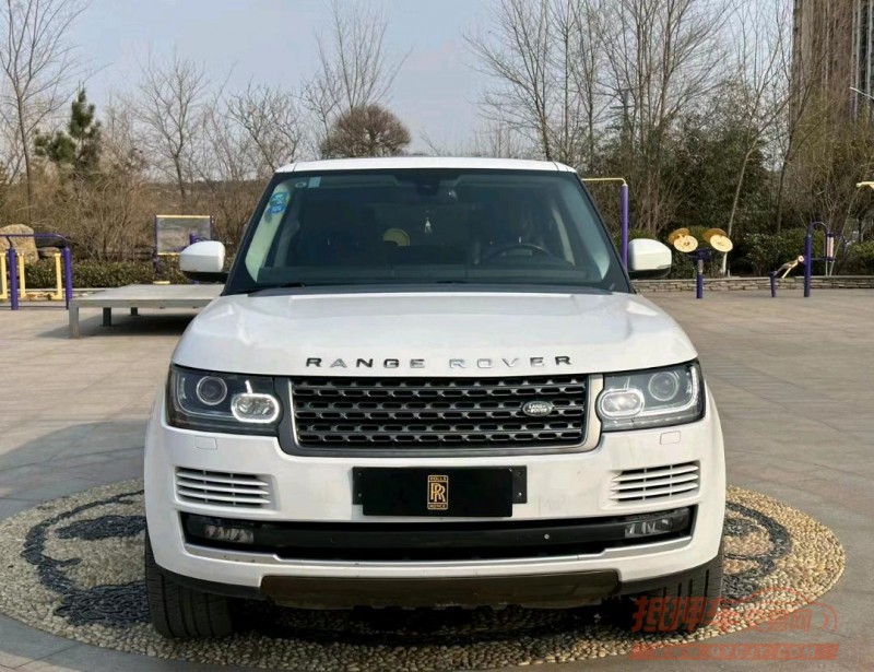 青岛16年路虎揽胜行政9