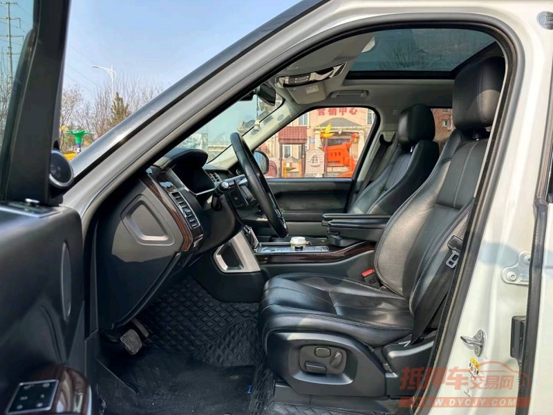 青岛16年路虎揽胜行政3