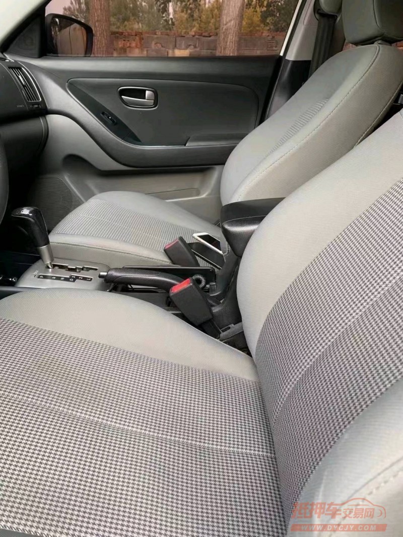 济南16年现代悦动5