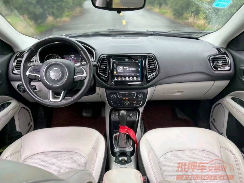 嘉兴17年Jeep指南者8