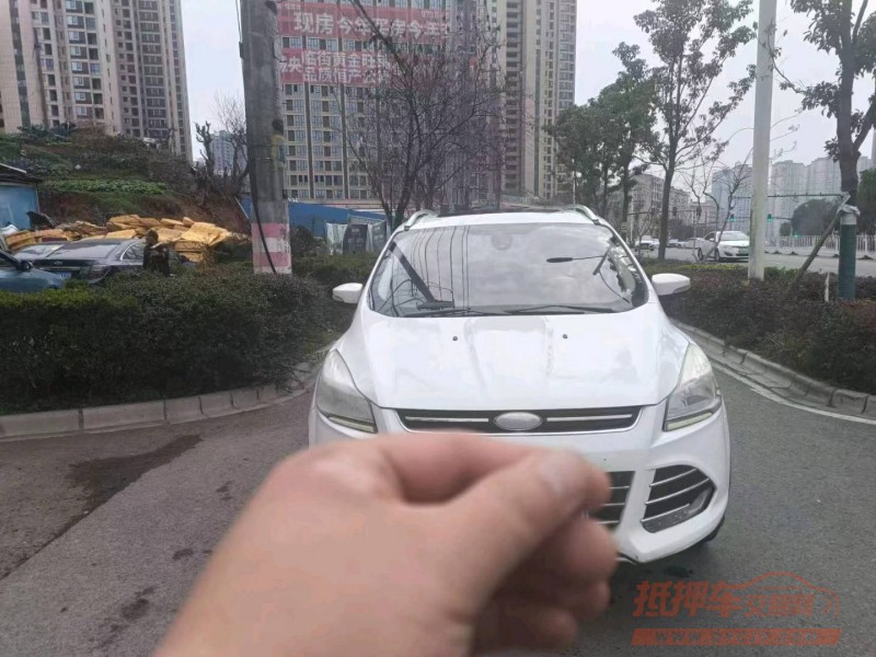 邯郸15年福特翼虎1