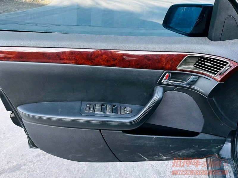 沈阳10年别克林荫大道3