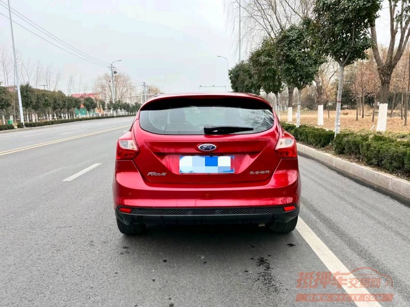 枣庄12年福特福克斯2