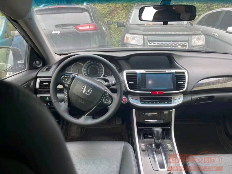 成都14年本田雅阁4