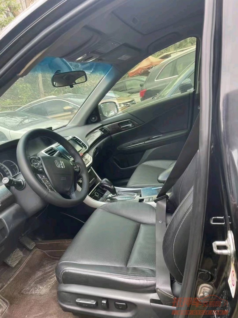 成都14年本田雅阁5