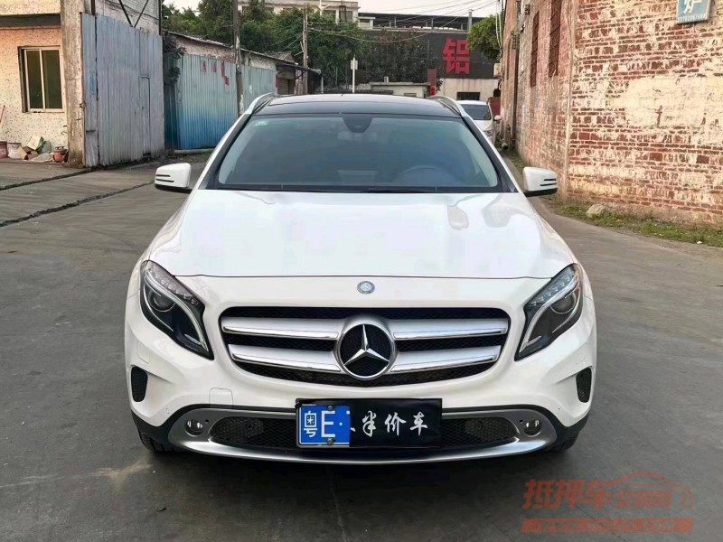 珠海17年奔驰GLA3