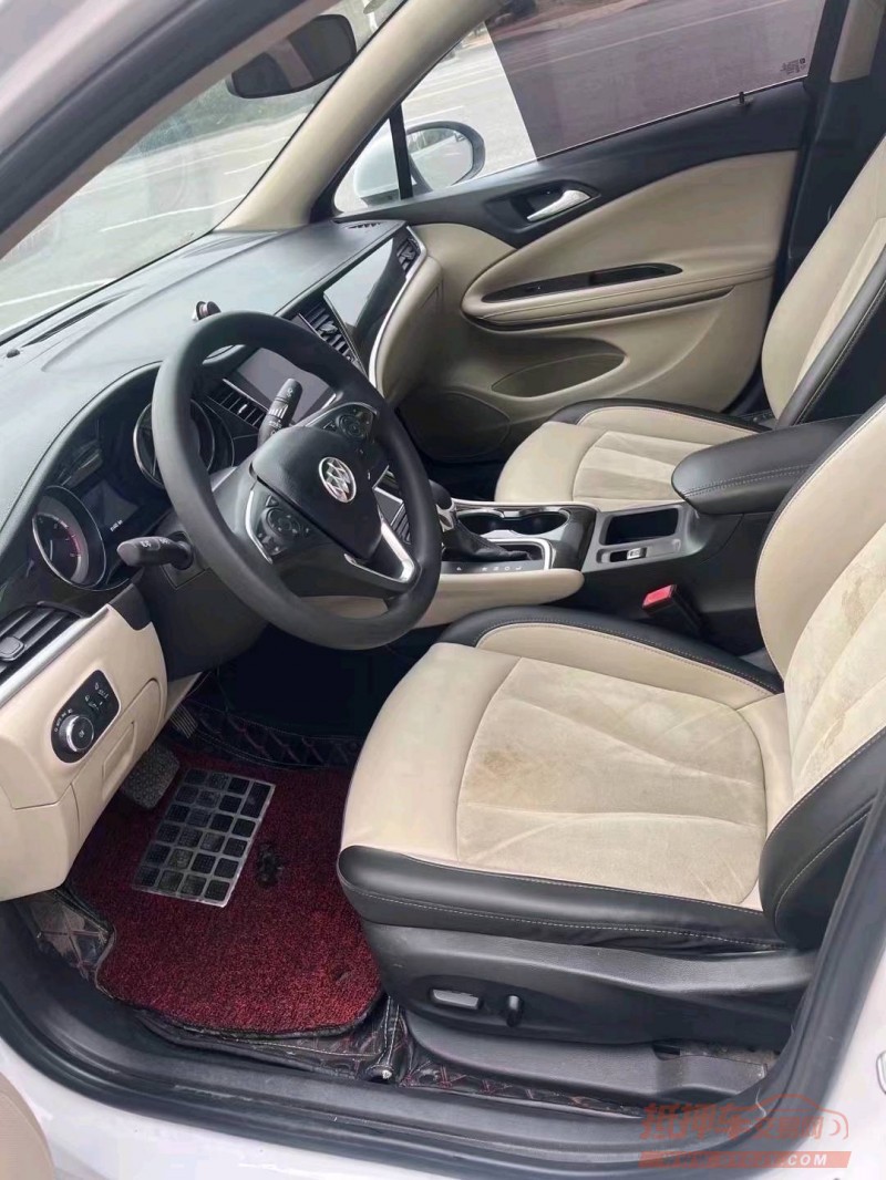 淮南17年别克威朗8