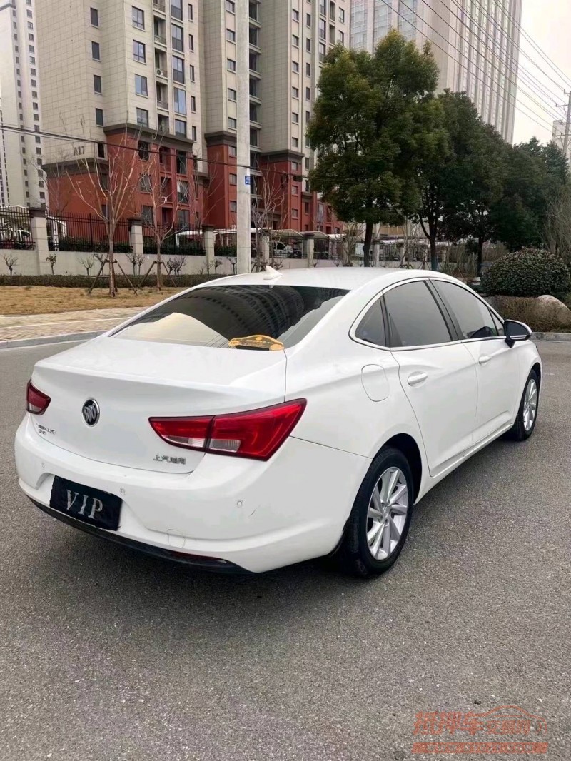 淮南17年别克威朗7