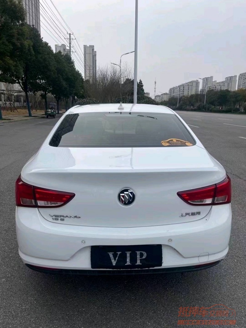 淮南17年别克威朗9