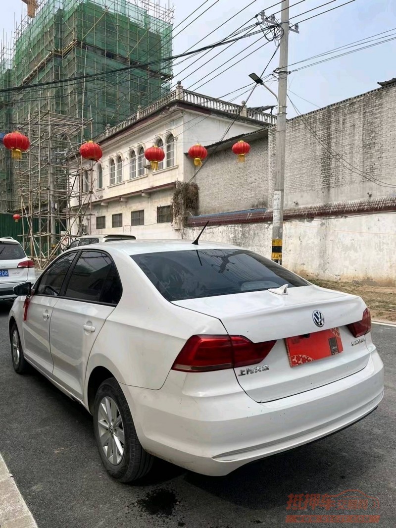 鹤壁20年大众桑塔纳8