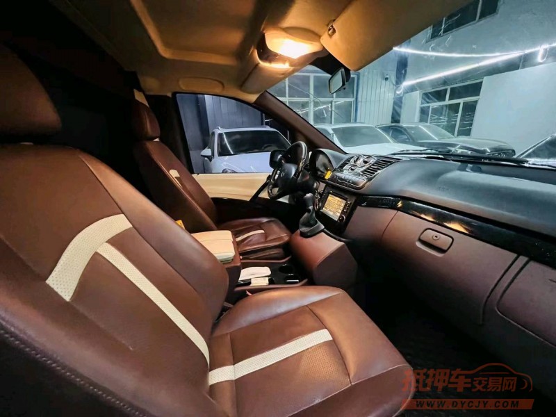 枣庄12年奔驰威霆3