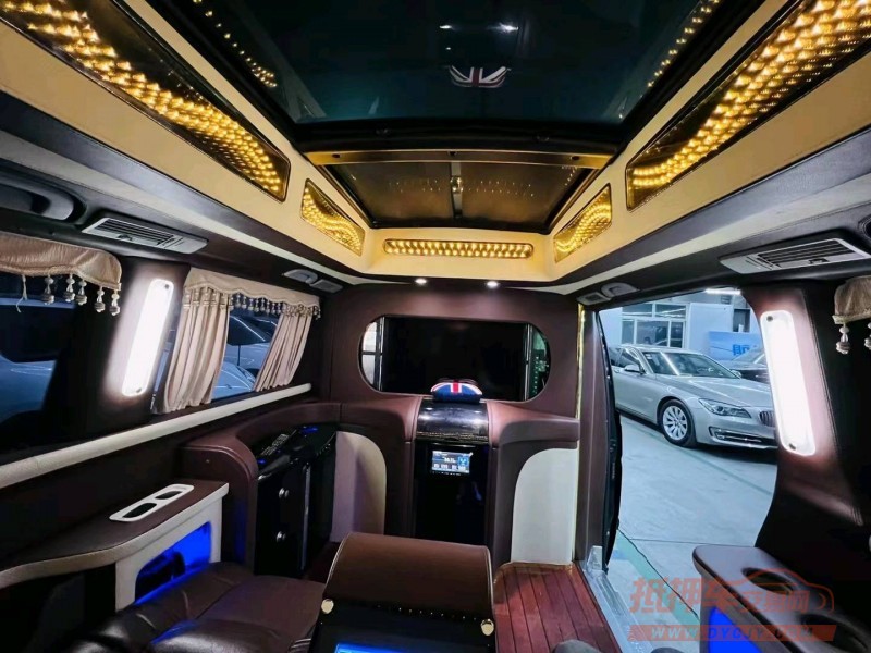 枣庄12年奔驰威霆2