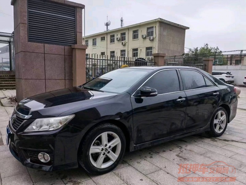 北京13年丰田凯美瑞6